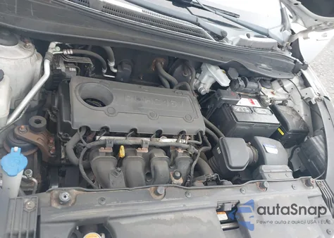 2011 Hyundai Tucson Gls z USA, uszkodzony, nr VIN KM8JUCAC8BU143465